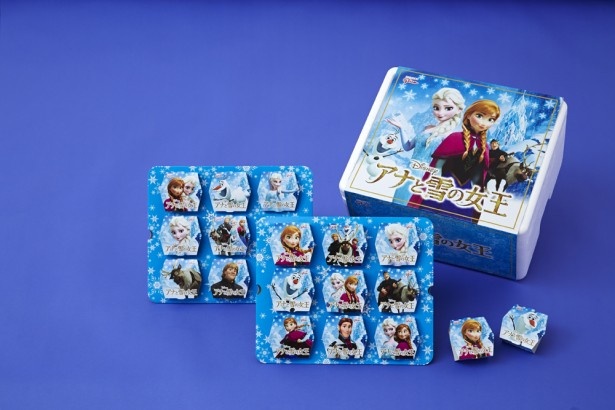 アナやエルサ、オラフなどの人気キャラクターがパッケージされた「ディズニーコレクション『アナと雪の女王』アイスセット」