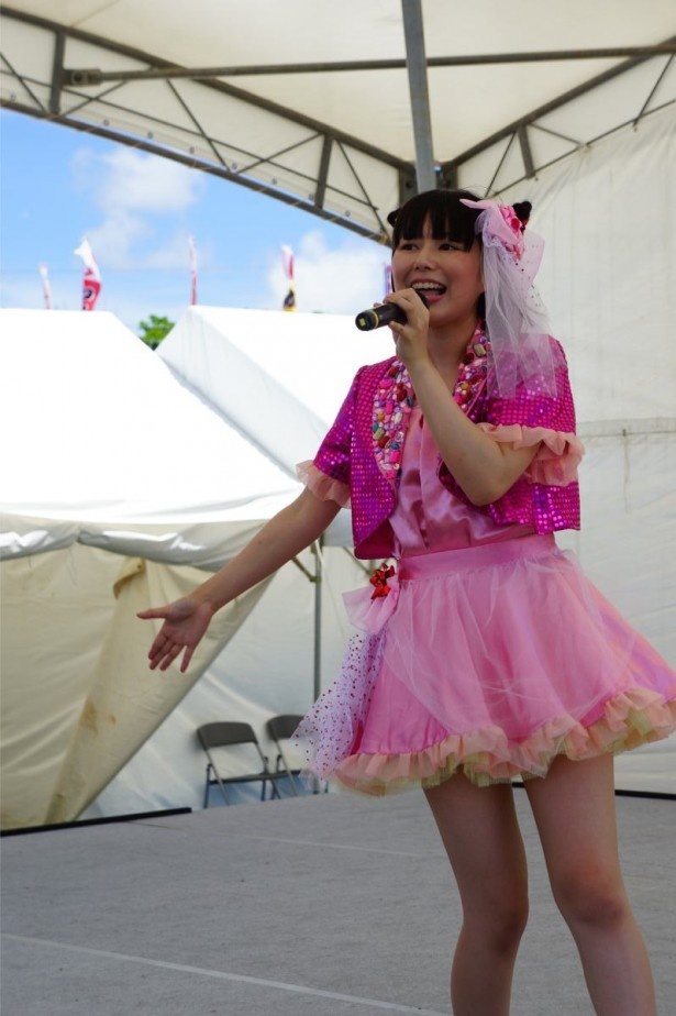 作詞作曲もこなすアイドルシンガー・ソングライターのみきちゅ