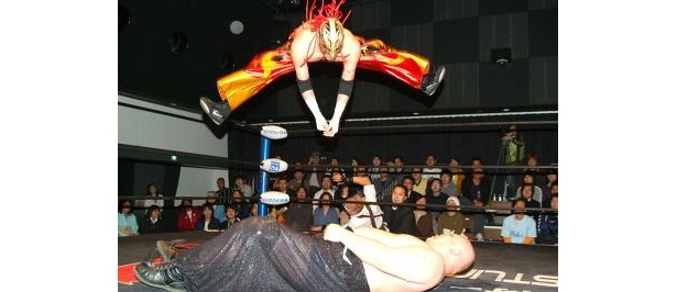 横浜プロレスでブタ軍曹を応援しよう！