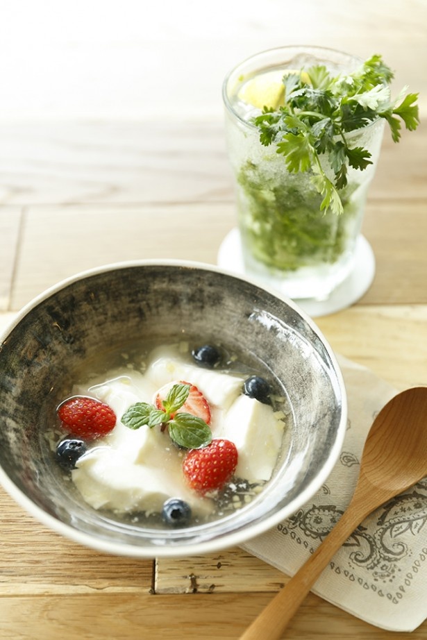 “緑と風を感じる”テラスカフェで涼メニューをとことん楽しむ！