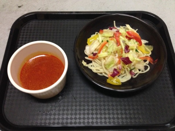 酸味の効いたトマトソースでさっぱり食べられるPASTALIANの「冷製ピリ辛トマトソース」(850円)