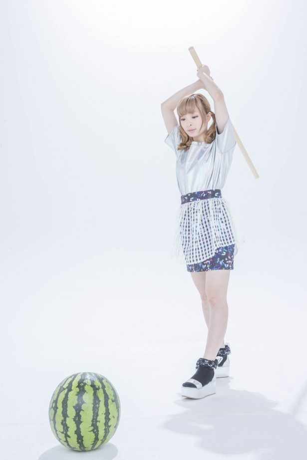 振りかぶって…振り下ろさない！