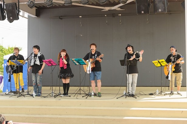 イバライガーとのステージショーのほか、声援団のライブも行われた