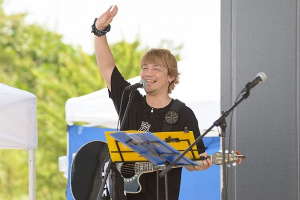 神奈と同じく声援団ではギターを担当する声優の勝杏里。「とある魔術の禁書目録」の土御門元春、「ダンボール戦記W」の仙道ダイキなどの声を担当
