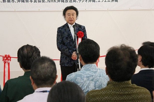 「私は沖縄が好きです。その証拠に奥さんが沖縄なんで…」と語る篠山氏