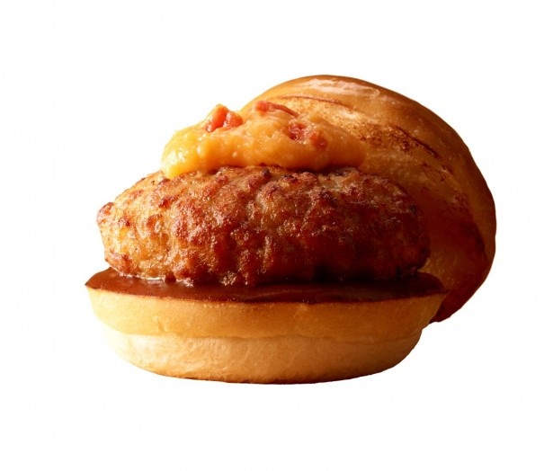 濃厚デミグラスソースとトマト味噌アリゴソースで山形牛のうまみを味わえる「山形牛ハンバーグステーキバーガー」