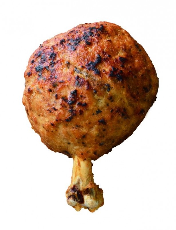「骨付き原始肉風 ハンマーチキン」は夏限定