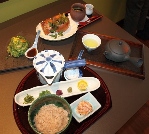 「日本茶」を使った料理＆スイーツが提供される