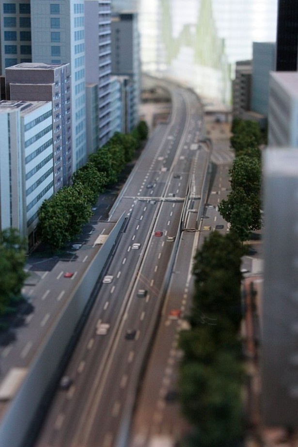 リアルな1/500スケールの模型を展示
