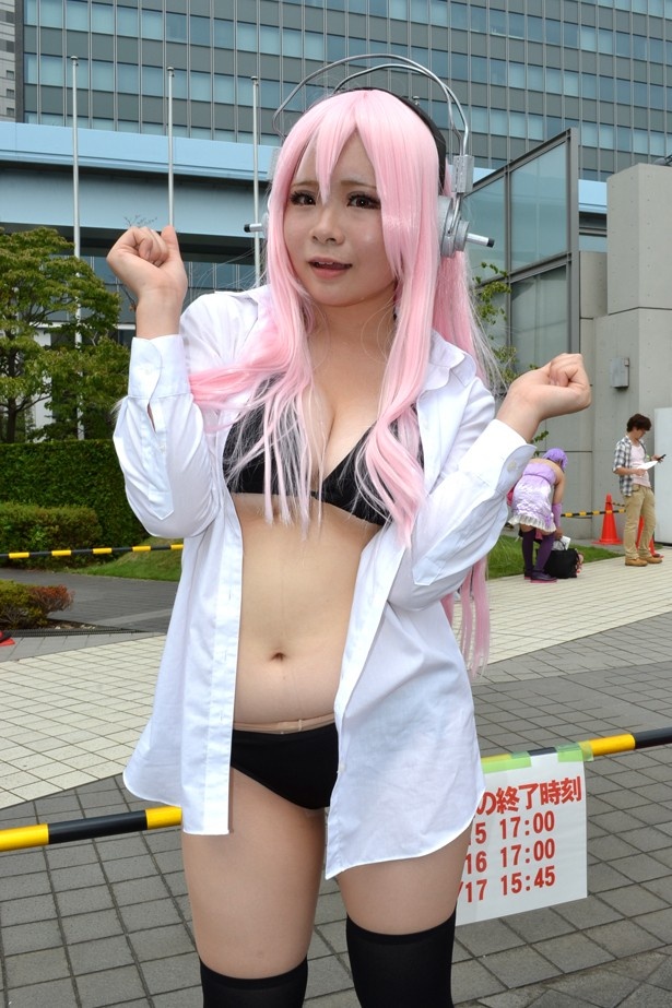 コスプレ美女in「コミケ86・3日目」　20/40