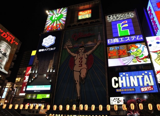 消灯と同時に、見守る人たちから「あ〜」とため息に似た声が漏れた