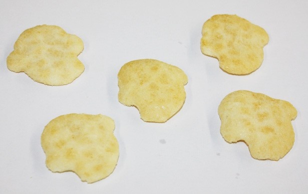 おばけ形ハッピーターンが入っている確率は秘密！