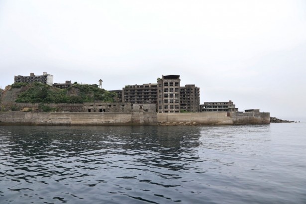 海上からの軍艦島