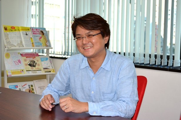 【写真を見る】Visaデビットカードの利便性について語る横山氏