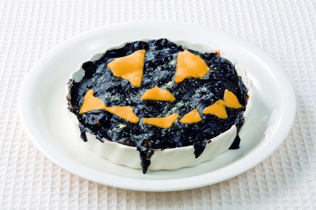 見た目の怖さとは裏腹にカボチャの入った甘めのドリア「ジャコランタンドリア｣(1450円)