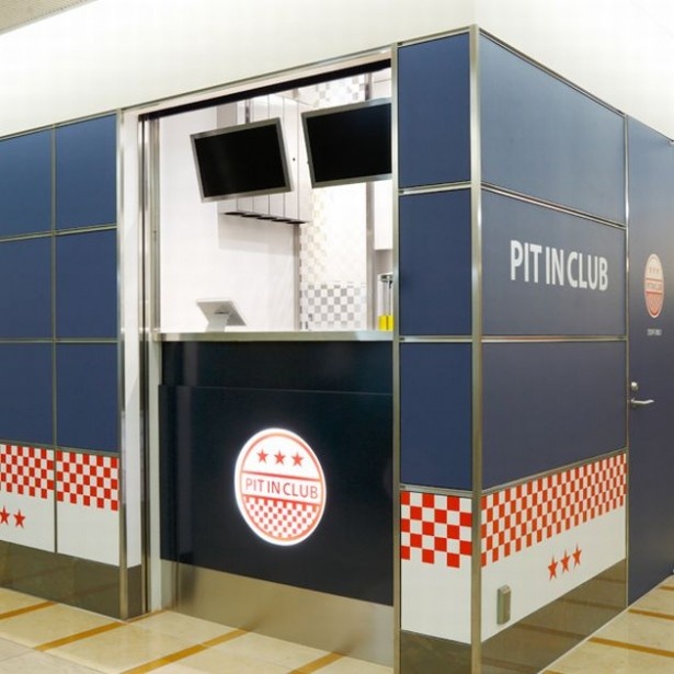 六本木ヒルズ・ウェストウォーク6Fにあるジューススタンド「PIT IN CLUB 六本木ヒルズ」