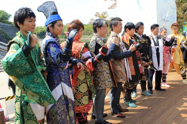 「大坂の陣」をPRする武将隊「大坂ROUNIN5」も揃ってイベントを盛り上げる