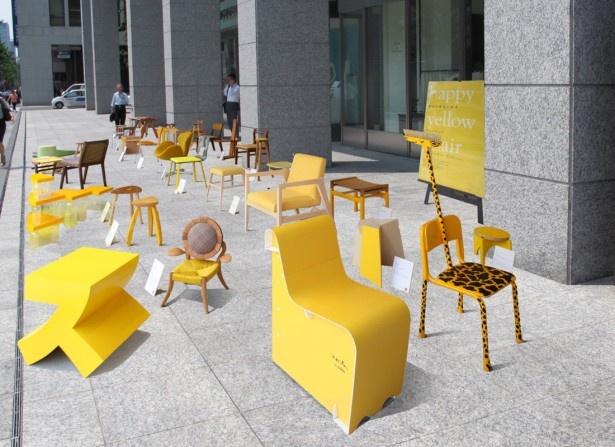 「幸せの黄色い椅子展2014」 まちデコール実行委員会/展示場所：御堂筋沿道・御堂筋側道