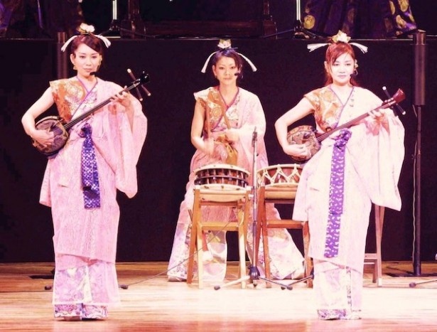 18日に出演するひがけい子＆シュビーズ