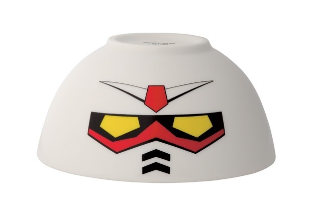 F賞の食器アソート。こちらはガンダムの茶碗