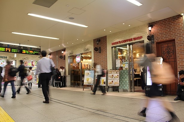 ジビエドッグはベックスコーヒーショップ81店舗で販売