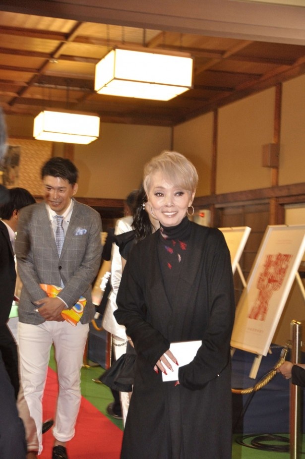 ｢振り子｣に出演の研ナオコ