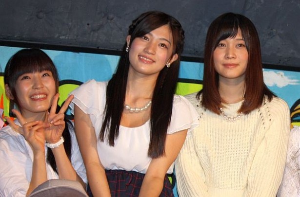 高崎聖子は準日テレジェニック ベスト美乳賞を受賞した経験も(写真中)