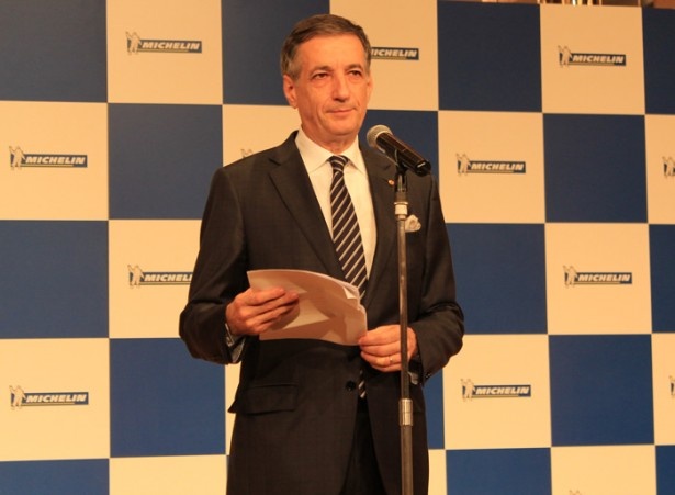 日本ミシュランタイヤの代表取締役社長ベルナール・デルマス氏は日本語でスピーチ