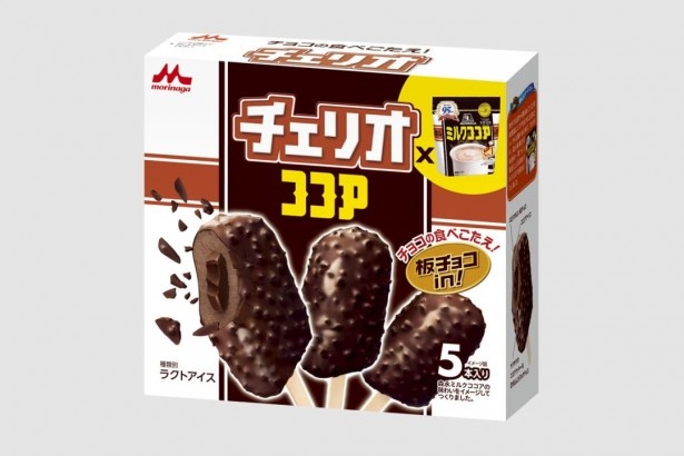「チェリオ ココア」(参考小売価格・税抜300円)は、ココアアイスの中にミルクチョコレートを入れ、ココアクッキー入りミルクチョコレートでコーティング！