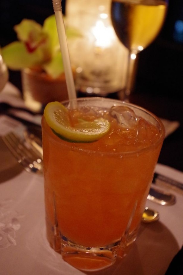「アフター5」(税抜5000円・サービス料別)では、マレーシアをイメージしたカクテルも飲み放題