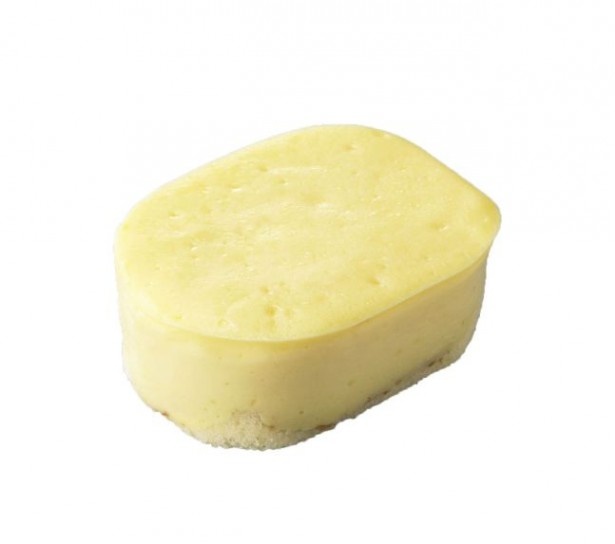 「くちどけミニ(チーズケーキ)」(108円)は、手軽に食べられるミニサイズがうれしい