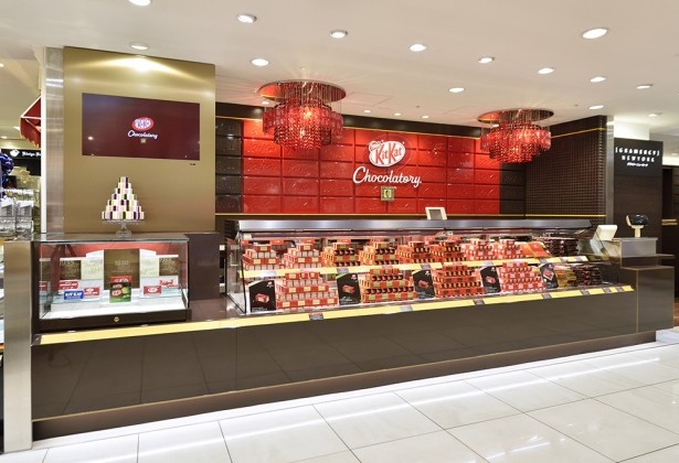 東京以外では初出店のキットカット ショコラトリーは松坂屋名古屋店の本館地下1階食品売り場(ごちそうパラダイス内)にオープン