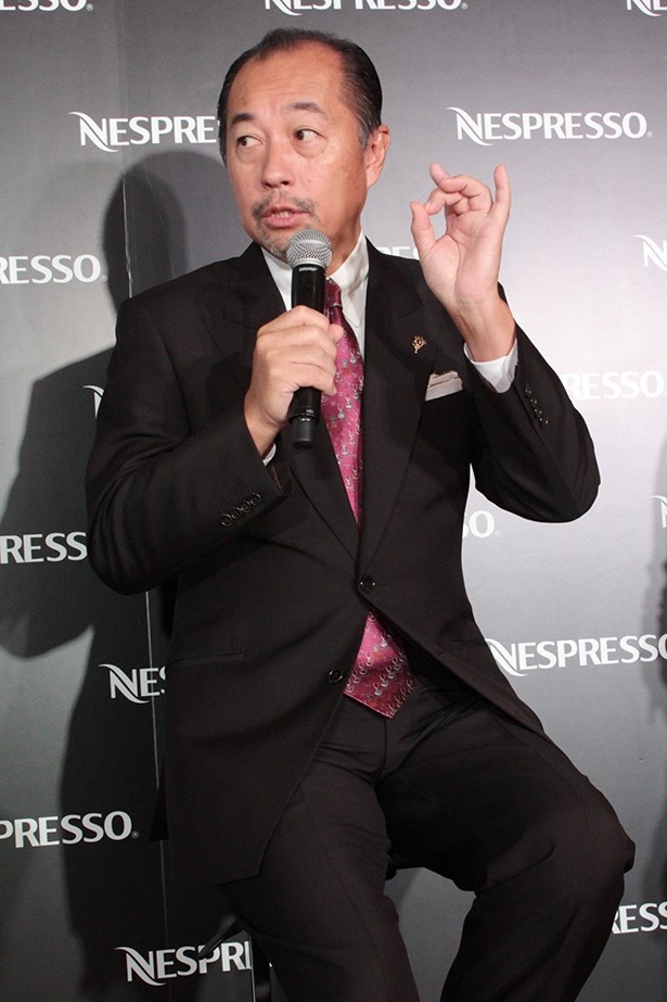 「ワインもコーヒーも果実からできているから、共通点がある」と語る田崎真也