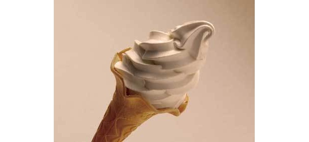 生キャラメルソフトクリーム（381円）のお味は？