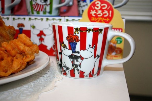 カラーによってデザインが異なる