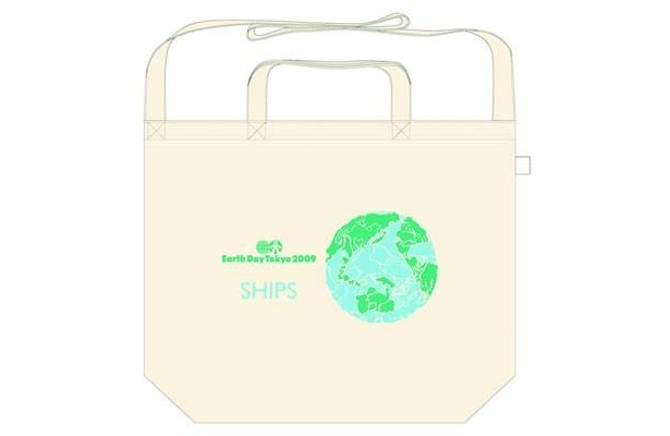 あのセレクトショップのオシャレバッグも登場！SHIPSエコバッグ(1500円)
