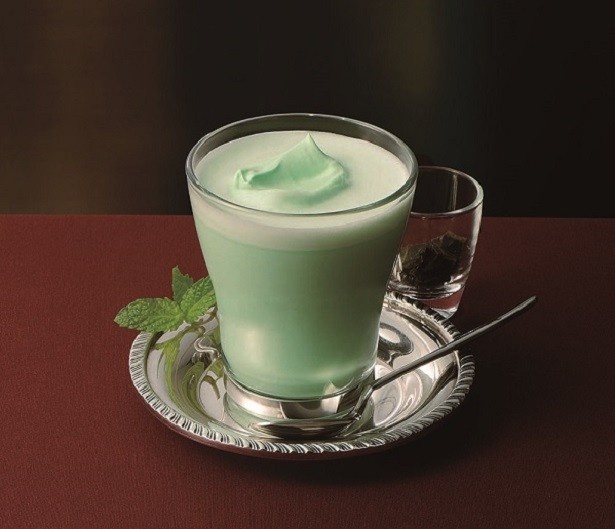カフェ・ド・クリエのミントチョコドリンクがホットになって登場！