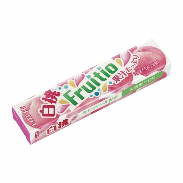 【写真を見る】12月には同社から「フルーティオ 白桃」(税別100円前後)も発売！