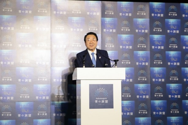 「今回のイベントは、観光客だけでなく地元の人にも安心して楽しんでいただけるよう尽力した」と語る本橋健明「Nakameguro 青の洞窟」実行委員長