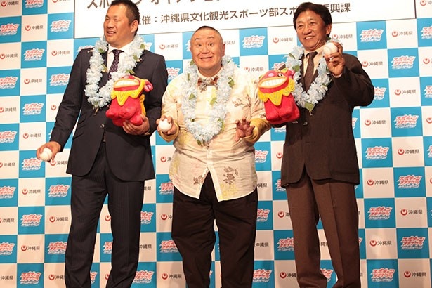【写真を見る】「シーサー顔で」という突然のリクエストに応えた松村の表情