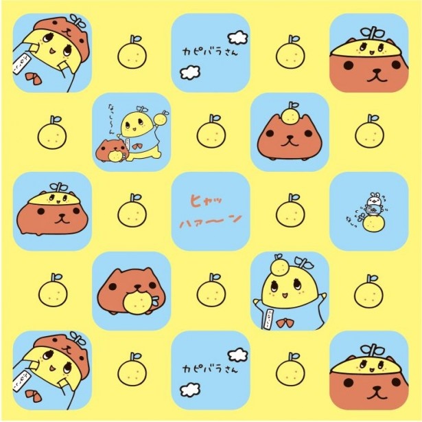 カピバラさんとふなっしーが描かれたハンドタオル(税抜600円)