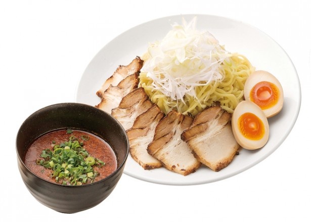 陽林軒がこだわった極上のオリジナルつけダレが味わえる「九州豚骨坦々つけ麺」