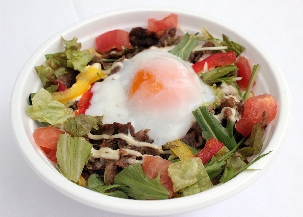【写真を見る】佐賀牛をたっぷり使った「シシリアンライス」(500円)