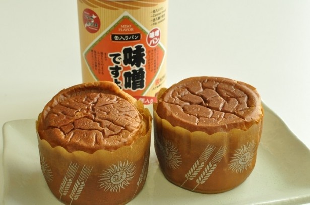 【写真を見る】八丁味噌味のパンはふっくらとした食感が特徴だ