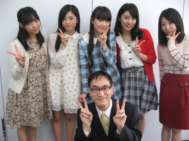 2014年10月30日、エイベックス・大阪営業所にて