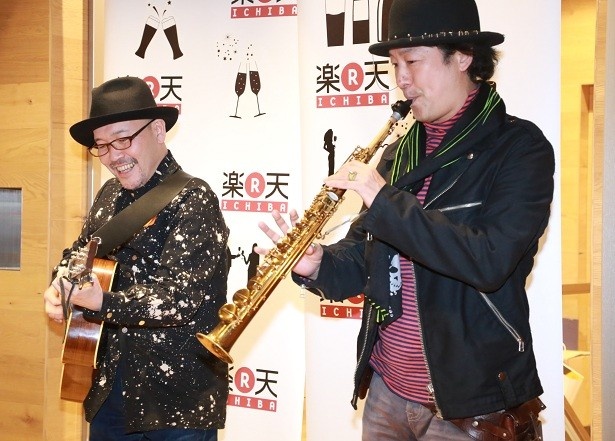 久住さんが手掛けるドラマのテーマソングも披露