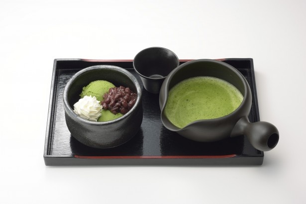 銀座老舗店の“一筋縄ではいかない和スイーツ”抹茶アフォガード