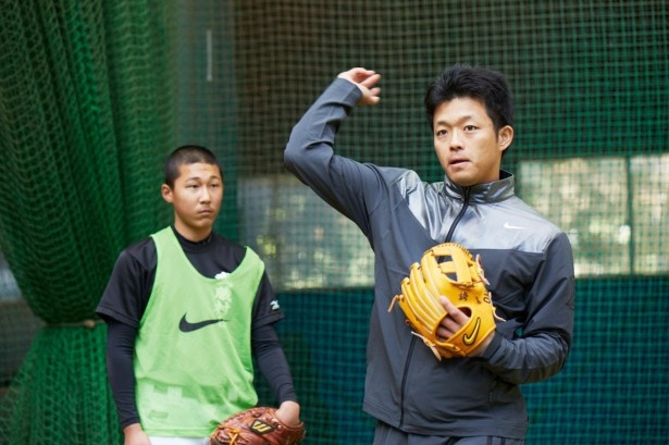 大引選手によれば「送球はプロでも悩む。変に意識するより、絶対に自分の間合いで捕球して、スローイングも信じてやってほしい」とのこと