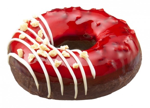 トッピングされたホワイトチョコとグラハムビスケットが色鮮やかなアクセントになっている「ダブルベリ― ジェリー＆チョコレート」(230円)