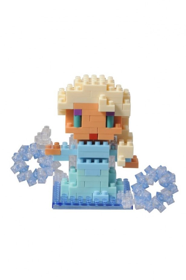 「エルサ」をイメージした「ナノブロック」(エルサ)(1700円)。雪の結晶は動かすことができる